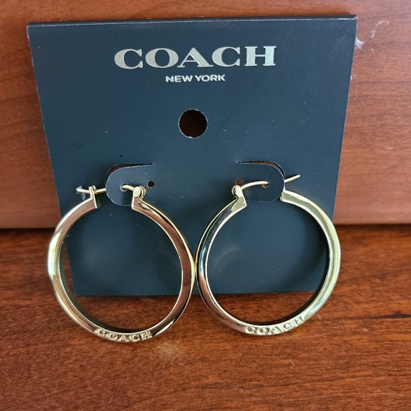 Coach Earrings - Picture 1 of 3